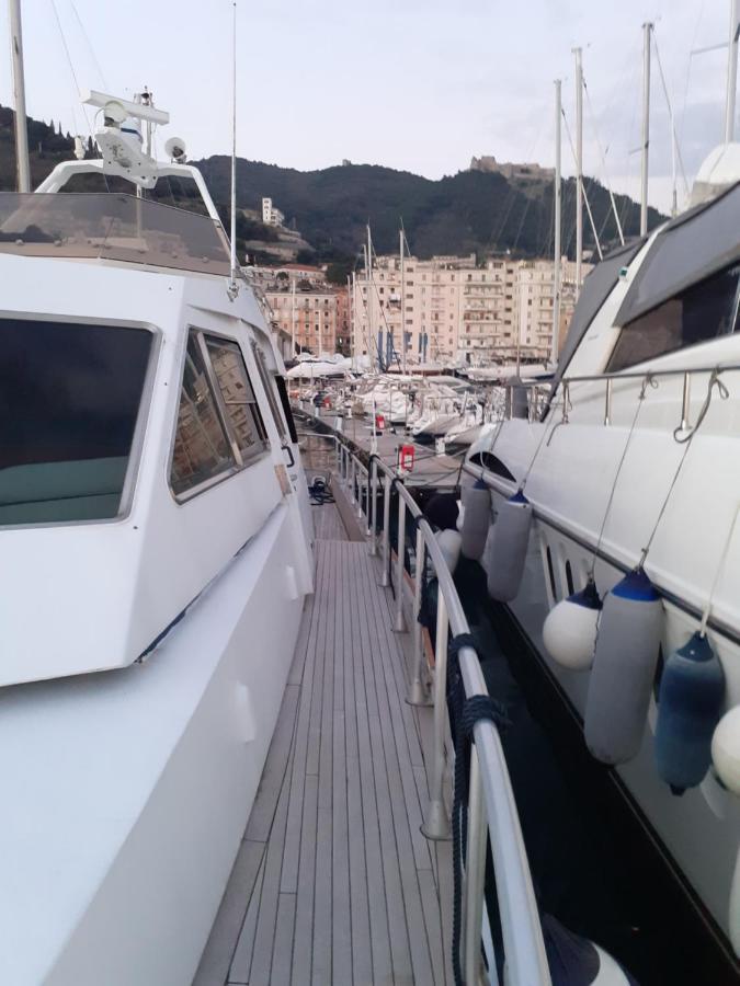 Boat And Breakfast Fiumicino - Roma Hotel Ostia Antica Exterior foto