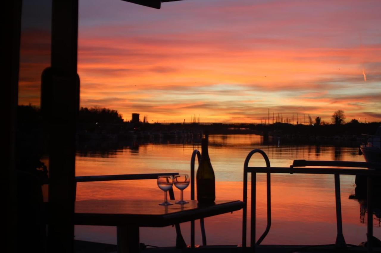 Boat And Breakfast Fiumicino - Roma Hotel Ostia Antica Exterior foto